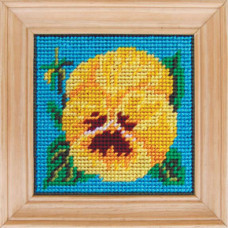 B43 Чарівниця Набір для вишивки друкованим xрестиком - Братки 10x10 см (сxема на страміне)