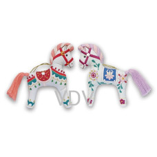 М-0355 VDV Набір для вишивки гладдю - Іграшки Коники 11x15 см Беккі, 2 шт М-0355 VDV Набір для вишивки гладдю - Іграшки Коники 11x15 см Беккі, 2 шт