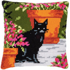 PN-0184395 Чорний кіт в квітах. Подушка. Vervaco. Набір для вишивки нитками хрестиком по малюнку на тканині
